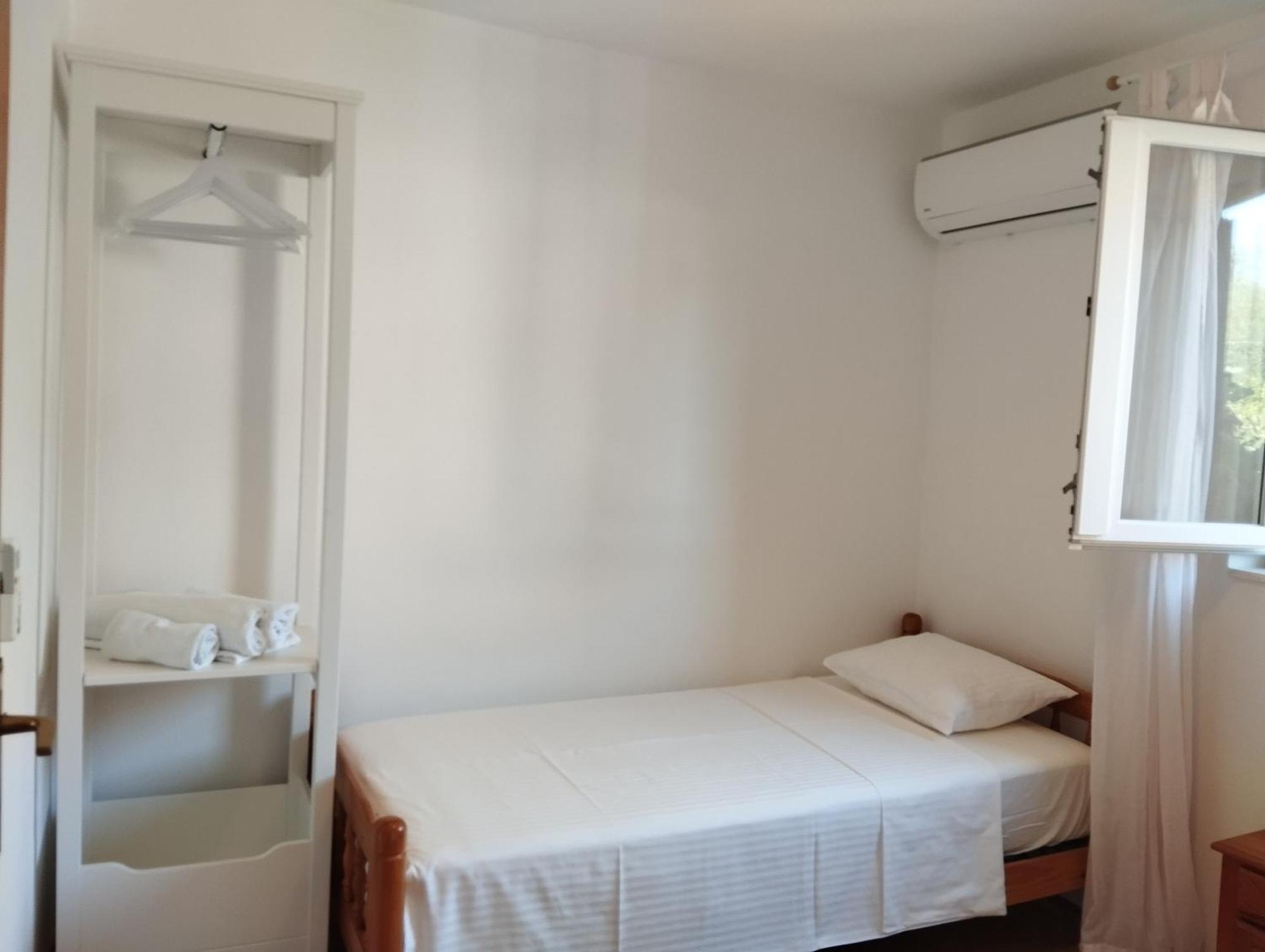 Holiday House Pinus Pinea Viganj Esterno foto