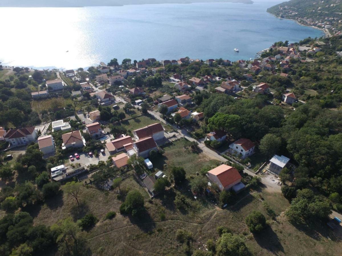 Holiday House Pinus Pinea Viganj Esterno foto